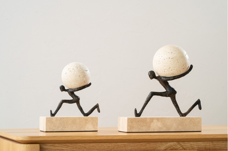 COLLECTION EN COURS D'EXÉCUTION : SCULPTURES EN MÉTAL ET EN MARBRE| VP Interiorismo